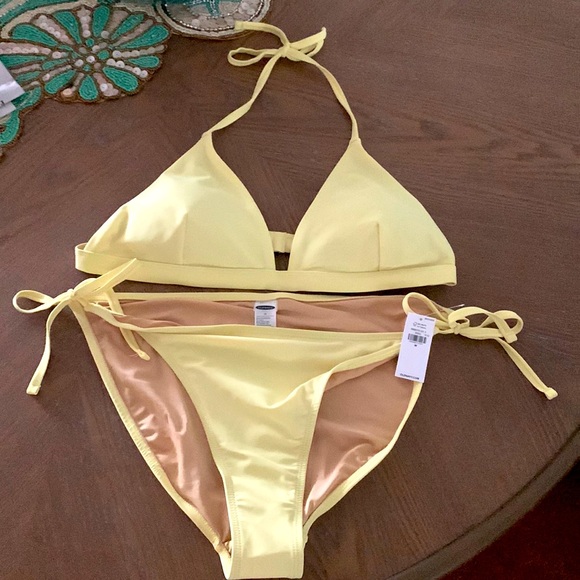 Old Navy Bikini - Medium Bottom - large Top NWT - Picture 3 of 12